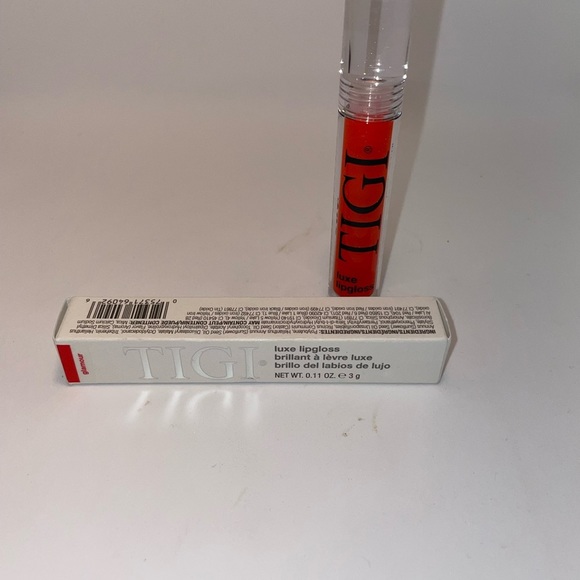Tigi Luxe lipgloss Glamour red NIB ❤️ - Picture 3 of 6